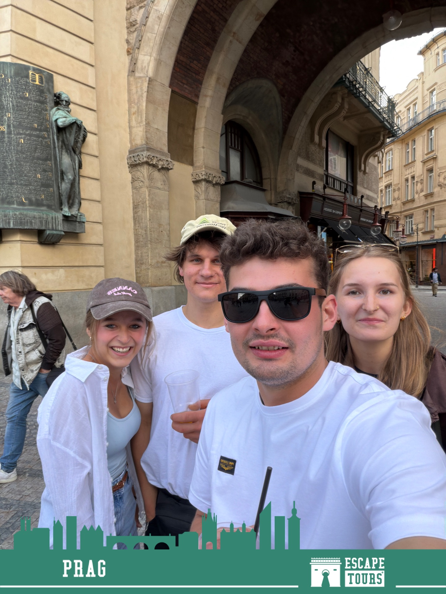 Rekordzeit: Gruppe Arschlöcher